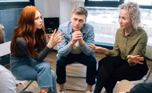 Washington DC intensive outpatient group therapy patients sitting in circle