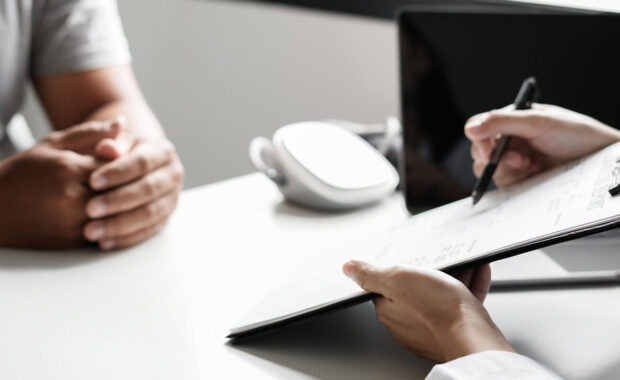 doctors who treat patients make an appointment to listen to the results after a physical examination